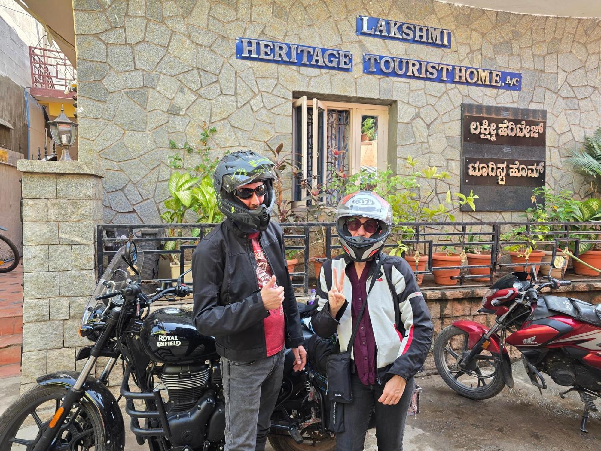 Lakshmi Heritage Tourist Home Hampi Kültér fotó