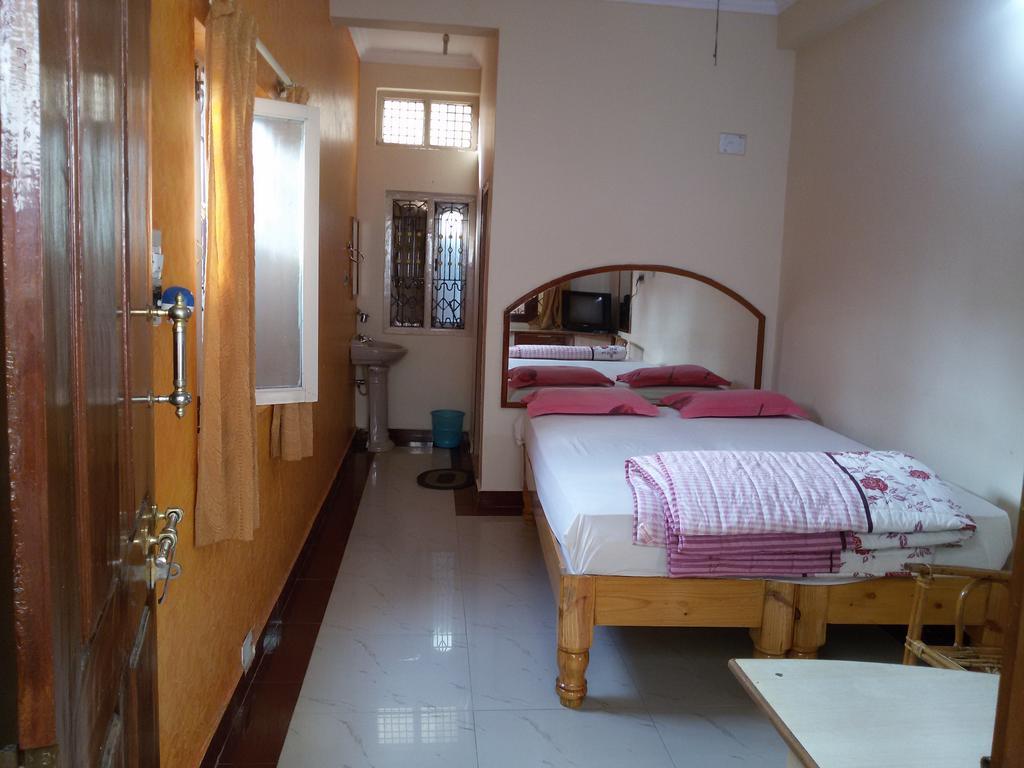 Lakshmi Heritage Tourist Home Hampi Szoba fotó