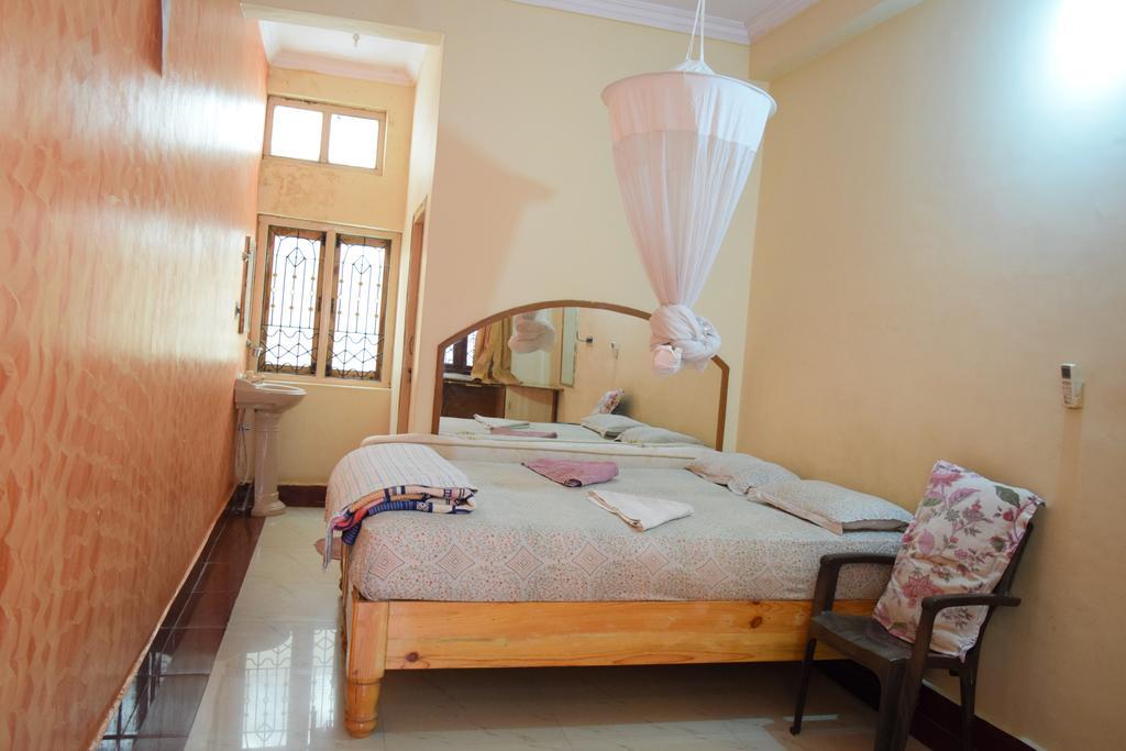 Lakshmi Heritage Tourist Home Hampi Kültér fotó
