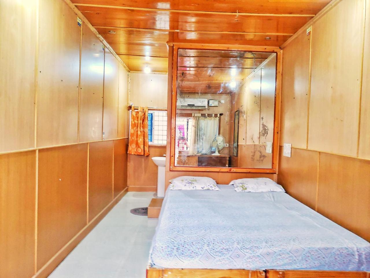 Lakshmi Heritage Tourist Home Hampi Kültér fotó