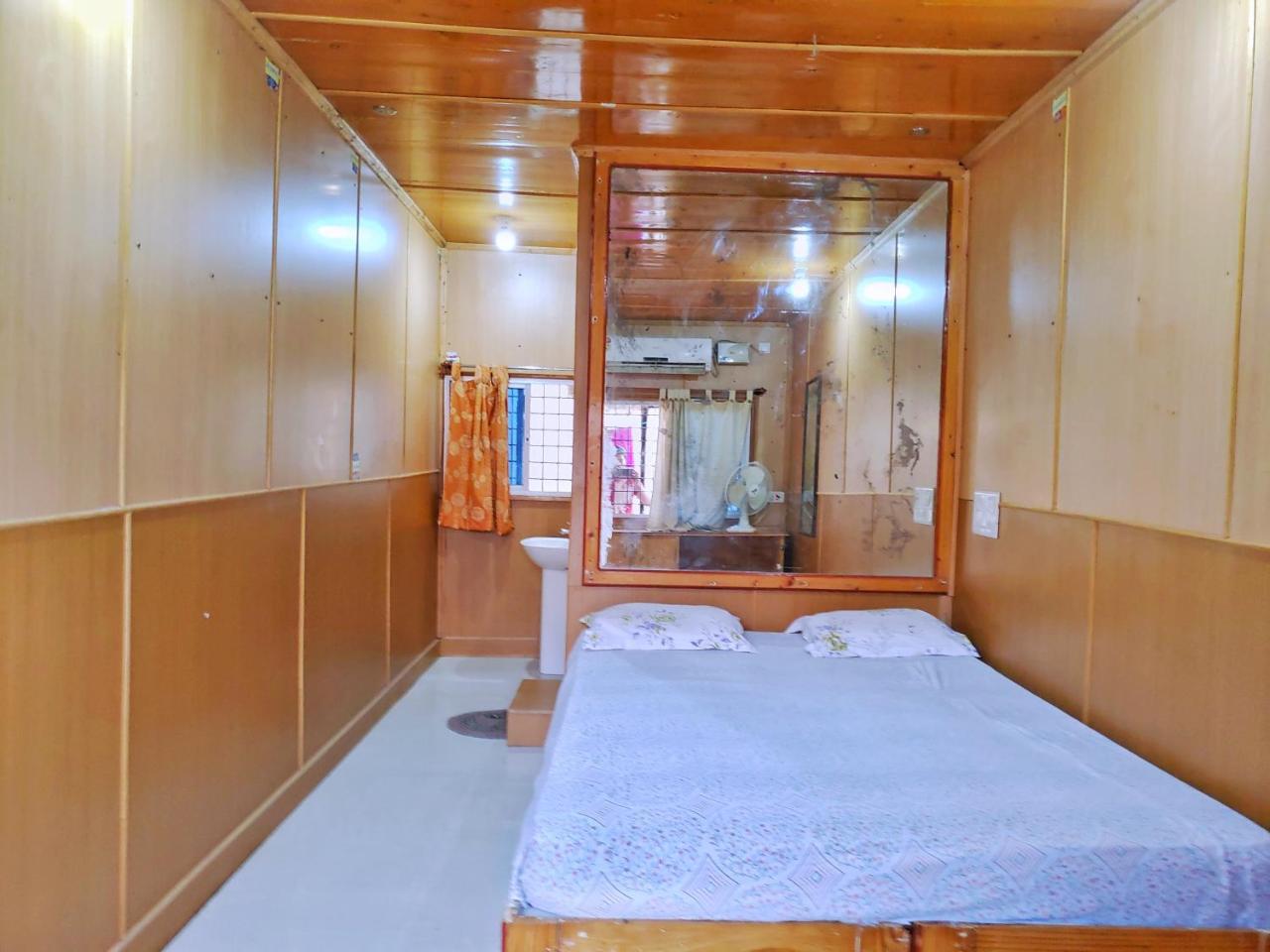 Lakshmi Heritage Tourist Home Hampi Kültér fotó